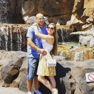 Meet your Posher, Iris